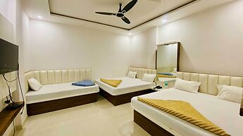 Hotel Gayatri Palace