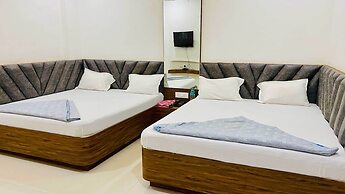 Hotel Gayatri Palace