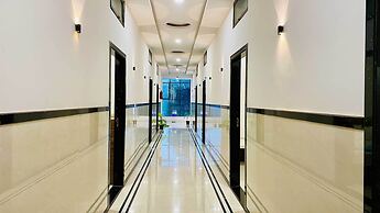 Hotel Gayatri Palace