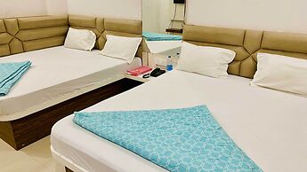 Hotel Gayatri Palace