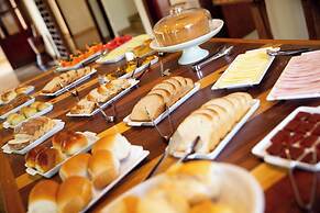 Pousada Costa Rielli