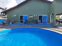 Casa com Piscina 50000 lts Área Gourmet