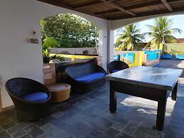 Casa com Piscina 50000 lts Área Gourmet