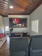 Casa com Piscina 50000 lts Área Gourmet