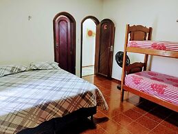 Casa com Piscina 50000 lts Área Gourmet