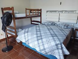 Casa com Piscina 50000 lts Área Gourmet