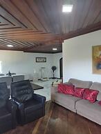 Casa com Piscina 50000 lts Área Gourmet