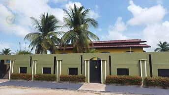 Casa com Piscina 50000 lts Área Gourmet