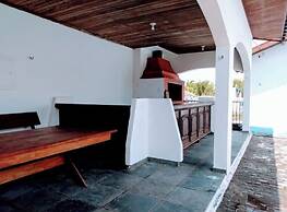 Casa com Piscina 50000 lts Área Gourmet