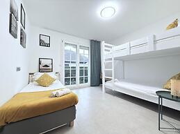 Spacious 4 bedrooms House