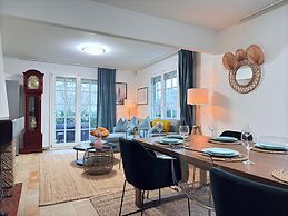 Spacious 4 bedrooms House