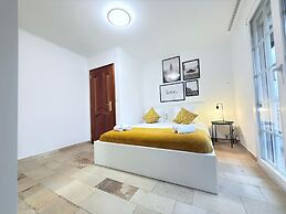 Spacious 4 bedrooms House