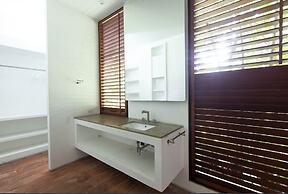 Yeguas Y41 by Wynwood House