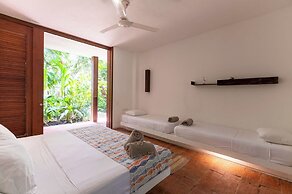 Yeguas Y41 by Wynwood House