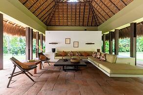 Yeguas Y41 by Wynwood House