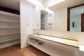 Yeguas Y41 by Wynwood House