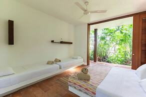 Yeguas Y41 by Wynwood House