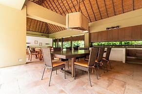 Yeguas Y41 by Wynwood House