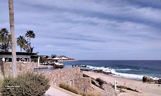 Ocean view beach suite