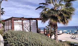 Ocean view beach suite