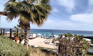 Ocean view beach suite