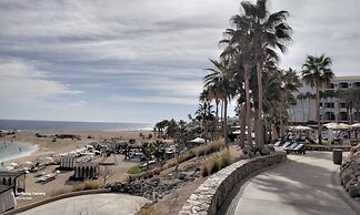 Ocean view beach suite