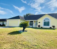 Amazing 3/2 Vacation Home With Private Pool!!