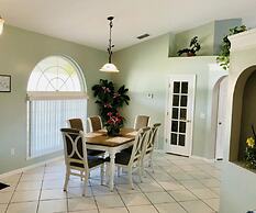 Amazing 3/2 Vacation Home With Private Pool!!