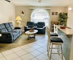 Amazing 3/2 Vacation Home With Private Pool!!