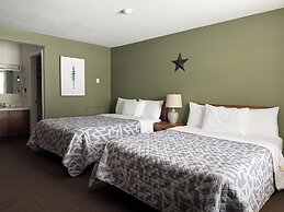 The Trail Inn - Newberry, MI - 13467 M-28