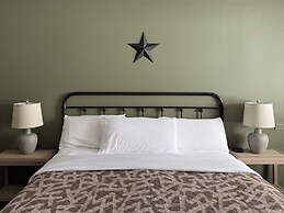 The Trail Inn - Newberry, MI - 13467 M-28