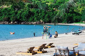 Bounce Beach Hotel & Tien Sa Resort