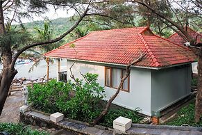 Bounce Beach Hotel & Tien Sa Resort