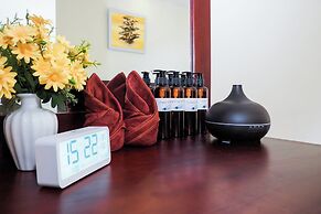 Bounce Beach Hotel & Tien Sa Resort