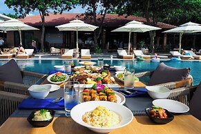 Bounce Beach Hotel & Tien Sa Resort