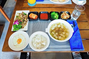 Bounce Beach Hotel & Tien Sa Resort