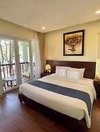 Bounce Beach Hotel & Tien Sa Resort