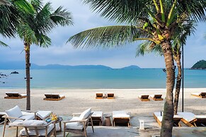 Bounce Beach Hotel & Tien Sa Resort