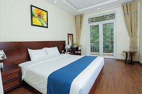 Bounce Beach Hotel & Tien Sa Resort