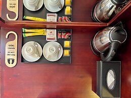 Bounce Beach Hotel & Tien Sa Resort