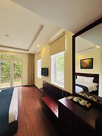 Bounce Beach Hotel & Tien Sa Resort