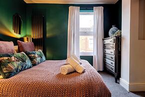 Lowell Street - Cosy 2 BD in Worcester