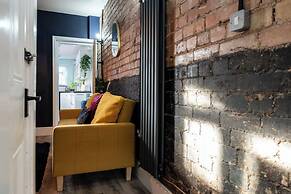 Lowell Street - Cosy 2 BD in Worcester