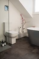 Lowell Street - Cosy 2 BD in Worcester