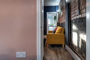 Lowell Street - Cosy 2 BD in Worcester