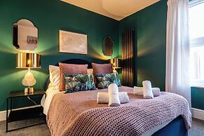 Lowell Street - Cosy 2 BD in Worcester