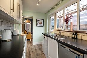 Lowell Street - Cosy 2 BD in Worcester