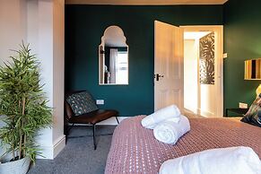 Lowell Street - Cosy 2 BD in Worcester