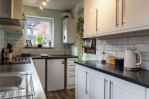 Lowell Street - Cosy 2 BD in Worcester