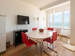 Beautiful Apartment With sea View